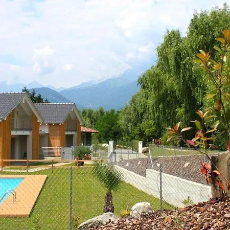 Allegria Gialla Ferienvilla Mit Pool 科利科