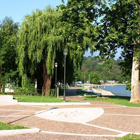 Villa Allegria Gialla Ferienvilla Mit Pool